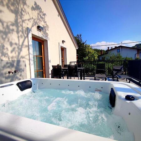 Boutique Rooms By Petric Winery Dobravlje 외부 사진