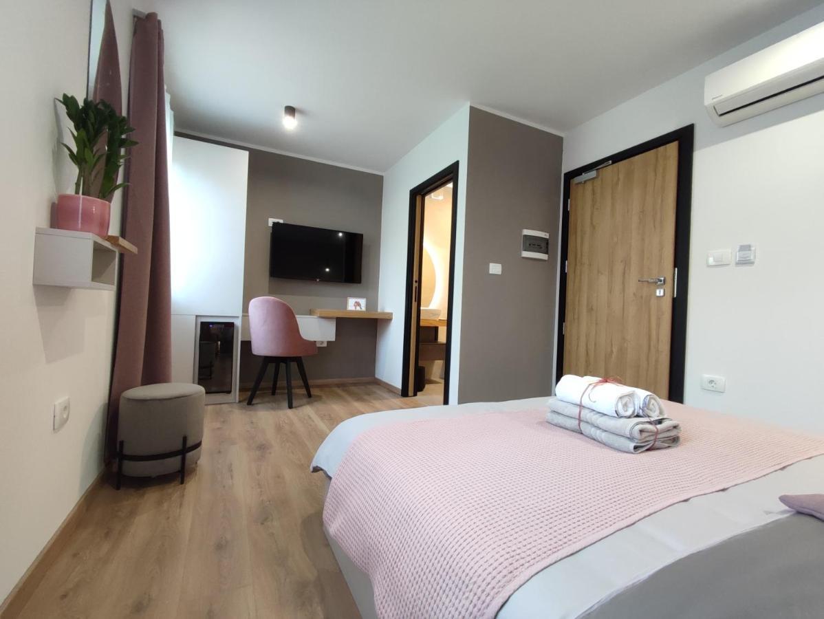 Boutique Rooms By Petric Winery Dobravlje 외부 사진