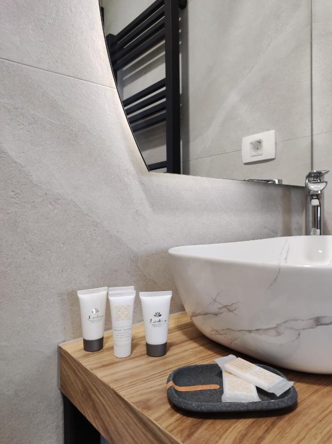 Boutique Rooms By Petric Winery Dobravlje 외부 사진