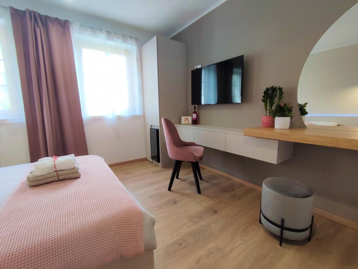 Boutique Rooms By Petric Winery Dobravlje 외부 사진