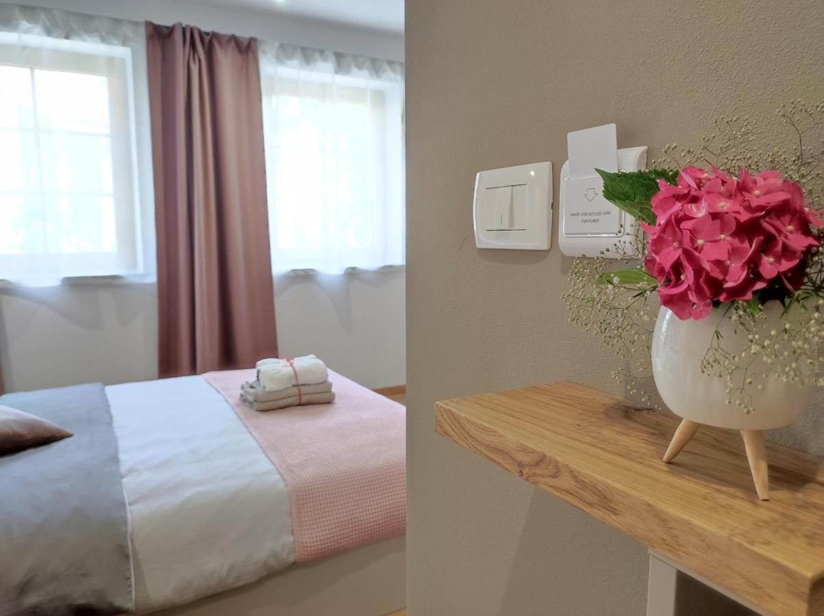 Boutique Rooms By Petric Winery Dobravlje 외부 사진