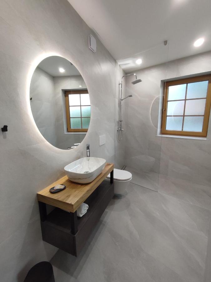 Boutique Rooms By Petric Winery Dobravlje 외부 사진